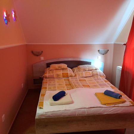 Andrea Apartman ハイデゥソボスロー エクステリア 写真