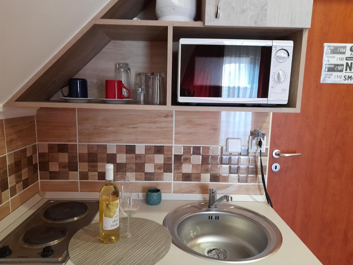 Andrea Apartman ハイデゥソボスロー エクステリア 写真
