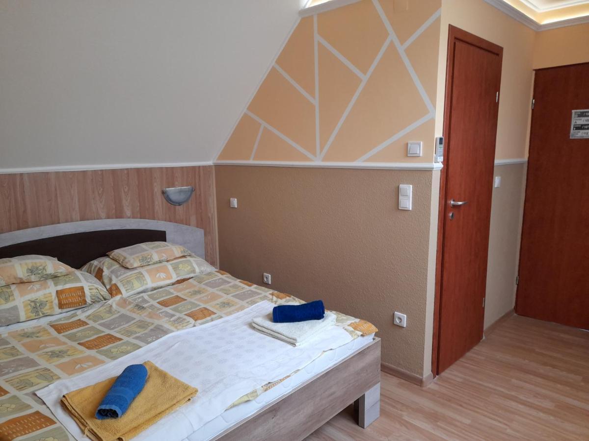 Andrea Apartman ハイデゥソボスロー エクステリア 写真